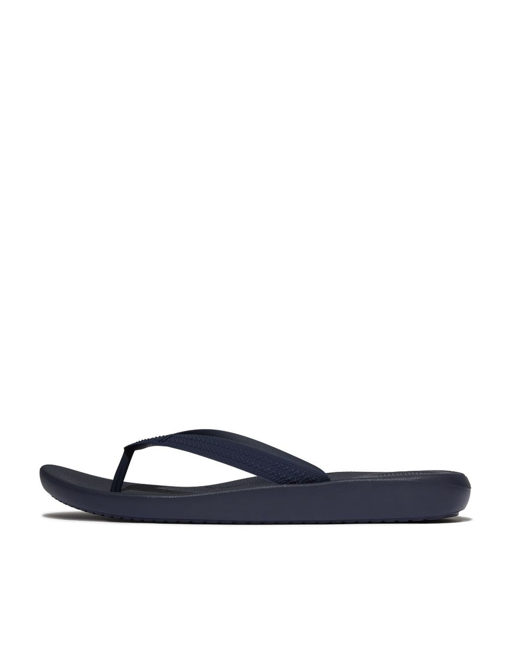 iQUSHION MENS TEXTURED-STRAP FLIP-FLOPS