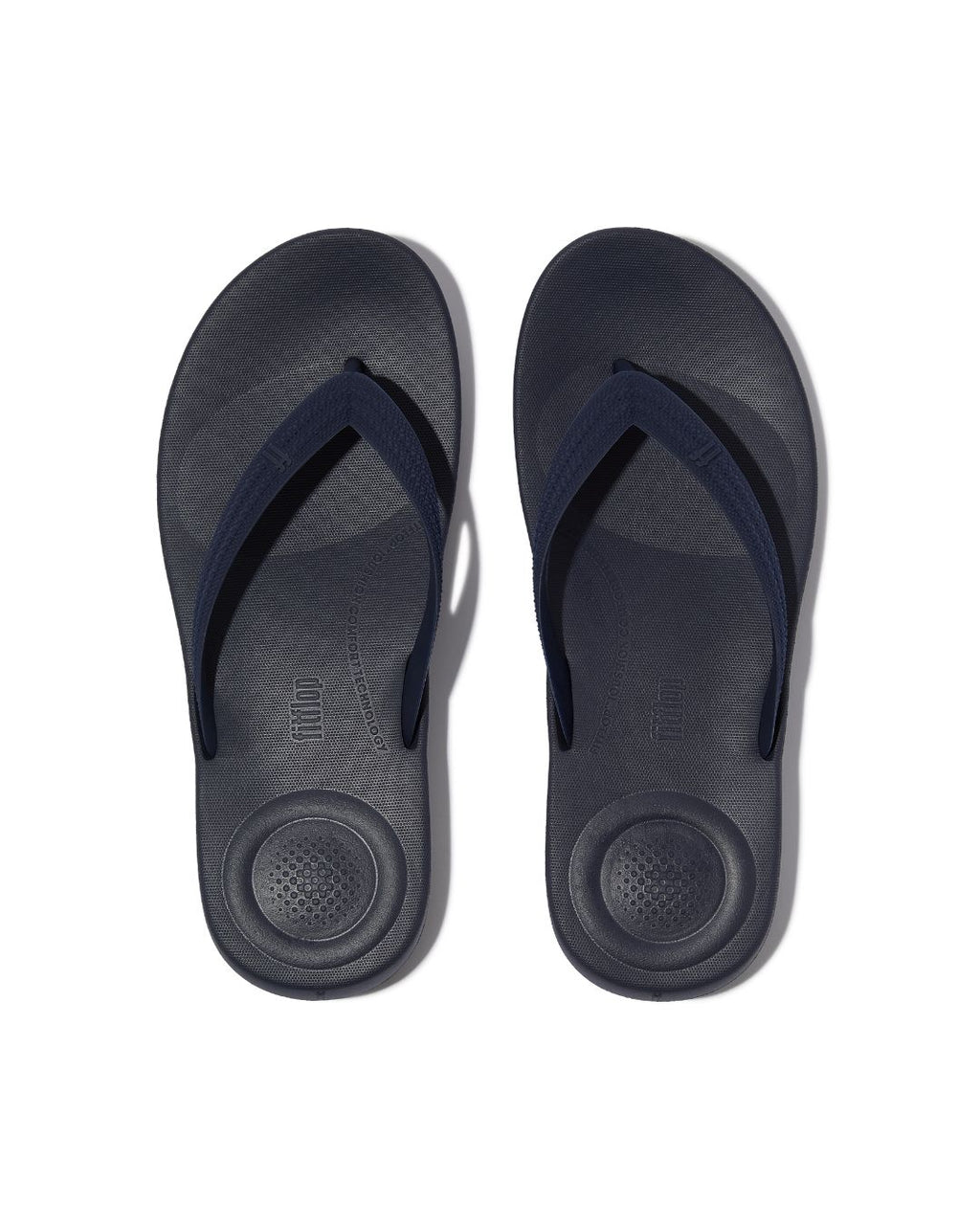 iQUSHION MENS TEXTURED-STRAP FLIP-FLOPS