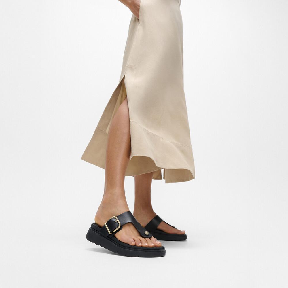 GEN-FF BUCKLE LEATHER TOE-POST SANDALS