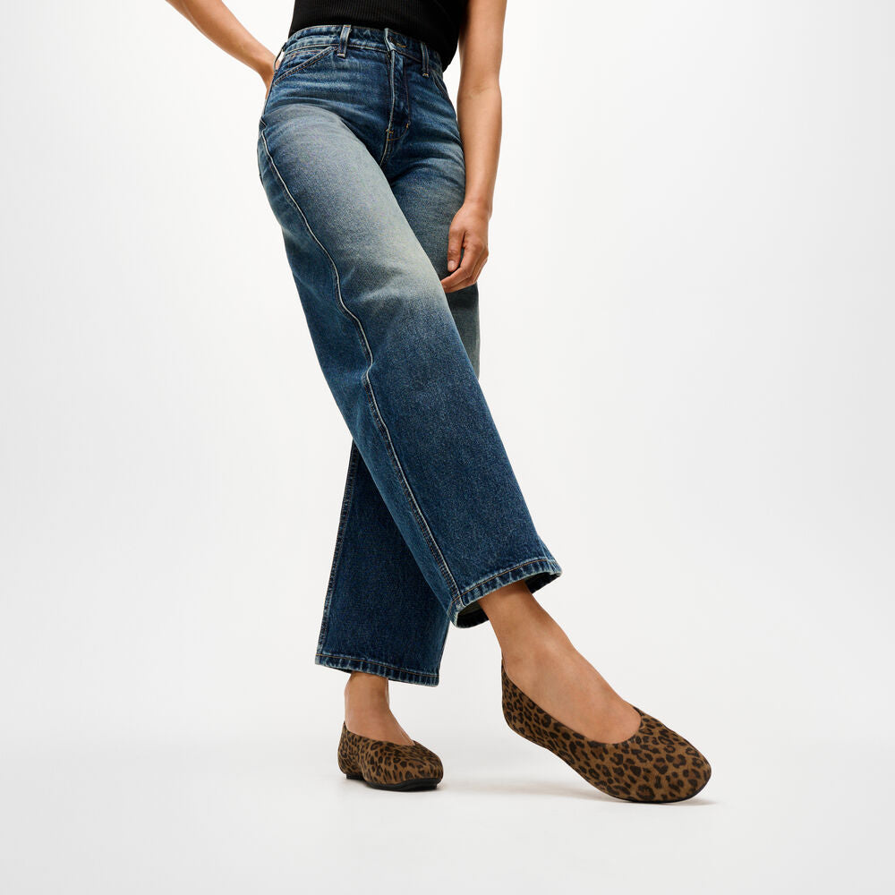 DELICATO SUEDE LEOPARD BALLERINAS