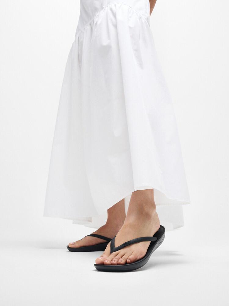 IQUSHION ERGONOMIC FLIP-FLOPS