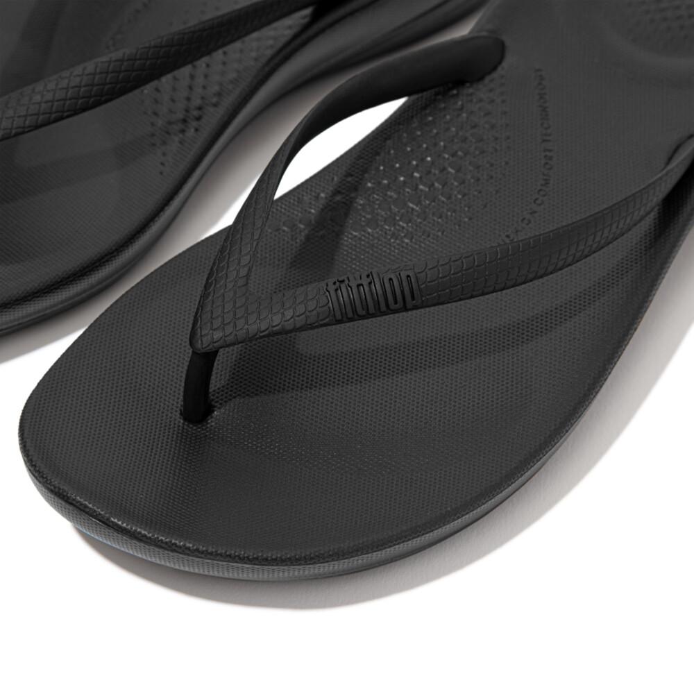 IQUSHION ERGONOMIC FLIP-FLOPS