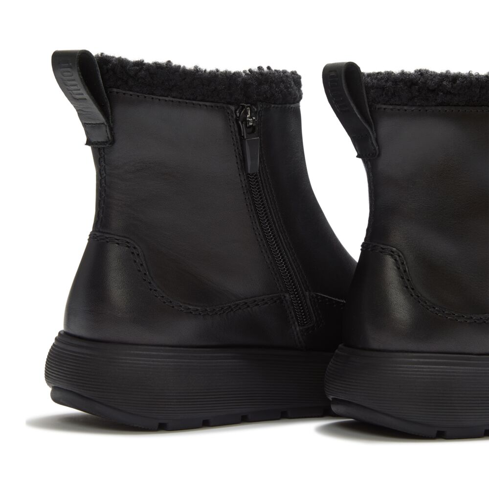 IQ-COMFF LEATHER BOOTS