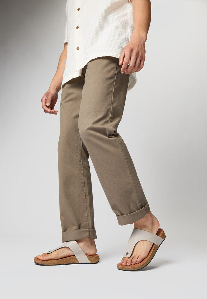 iQUSHION MEN'S LEATHER TOE-POST SANDALS