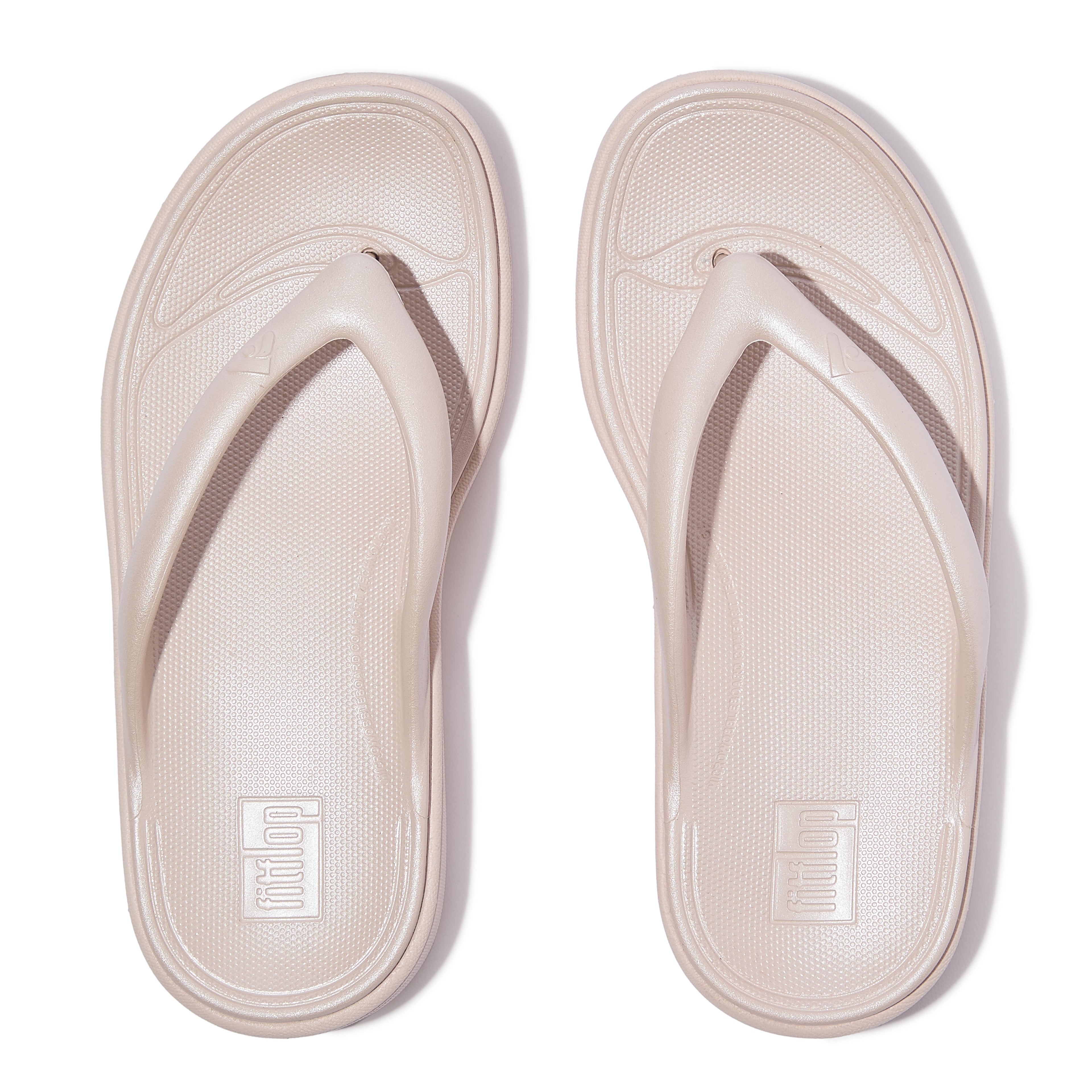 RELIEFF METALLIC RECOVERY TOE-POST SANDALS